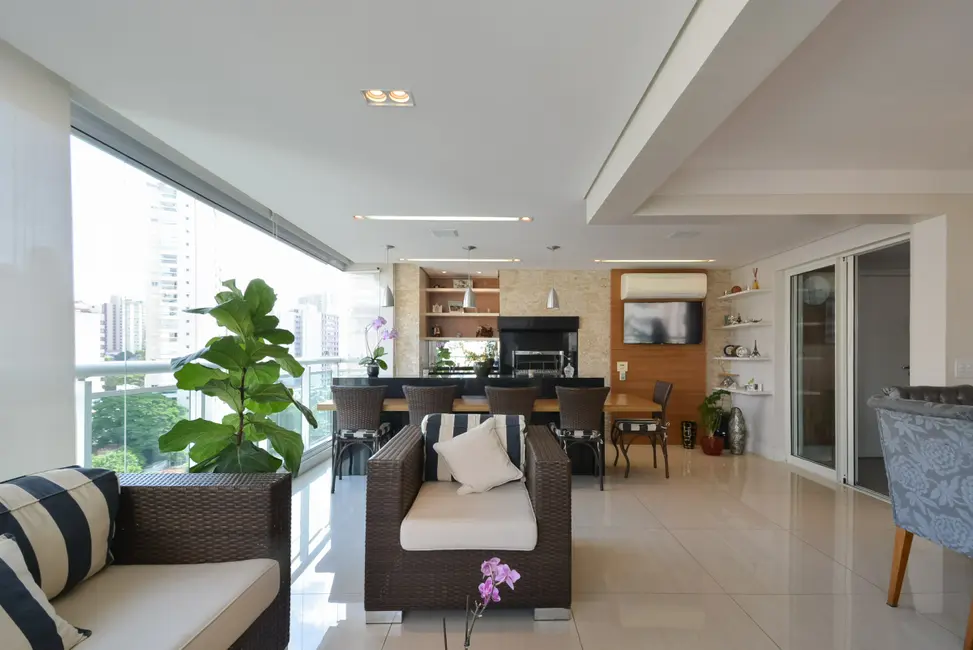 Apartamento com 3 quartos à venda, 162m2 em Vila Mariana, São Paulo - SP - imagem 2 Foto 2 de Apartamento com 3 quartos à venda, 162m2 em Vila Mariana, São Paulo - SP