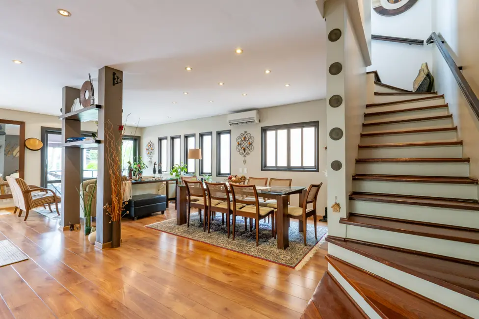 Foto 9 de Casa com 5 quartos à venda, 373m2 em Vila Suzana, São Paulo - SP