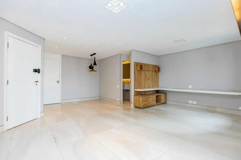 Apartamento com 2 quartos à venda, 90m2 em Indianópolis, São Paulo - SP - imagem 4 Foto 4 de Apartamento com 2 quartos à venda, 90m2 em Indianópolis, São Paulo - SP