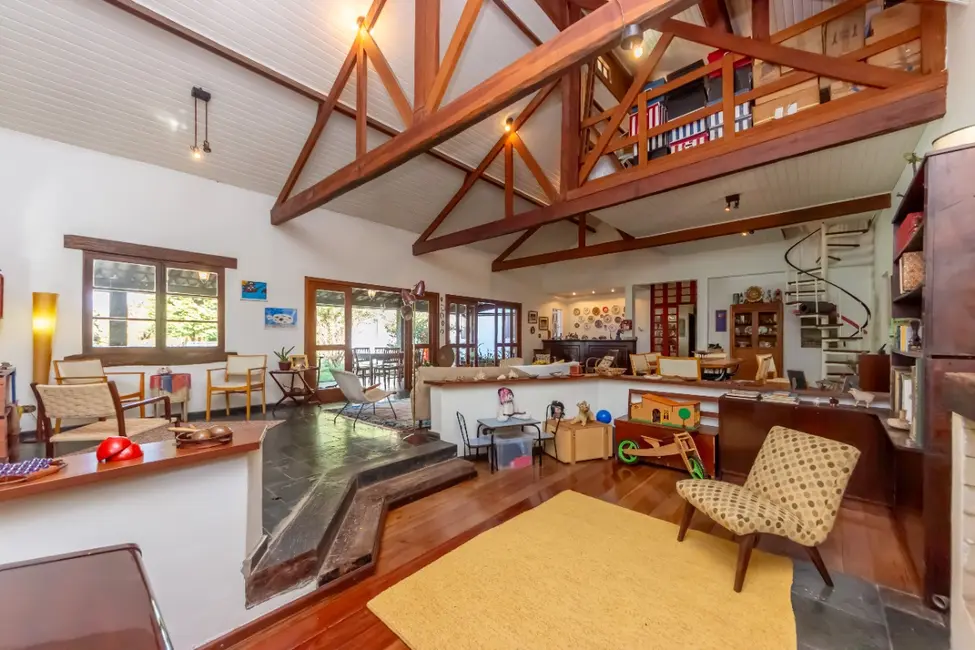 Casa de Condomínio com 4 quartos à venda, 535m2 em Chácara dos Lagos, Carapicuiba - SP - imagem 3 Foto 3 de Casa de Condomínio com 4 quartos à venda, 535m2 em Chácara dos Lagos, Carapicuiba - SP