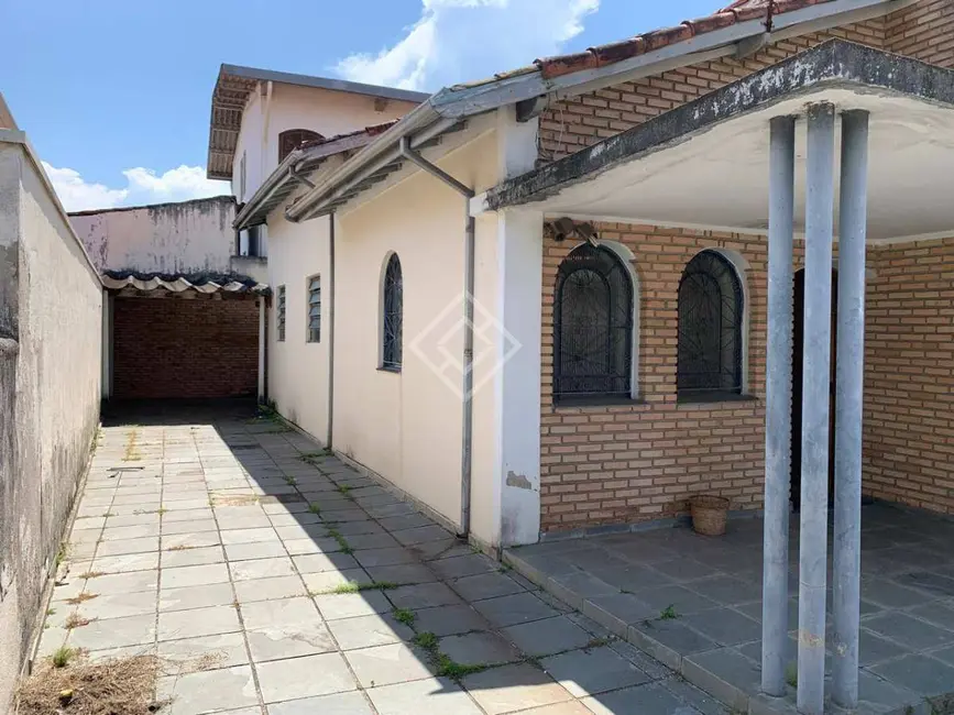 Foto 3 de Casa com 2 quartos à venda, 242m2 em Centro, Taubate - SP