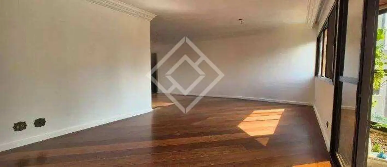 Apartamento com 4 quartos à venda, 220m2 em Vila Andrade, São Paulo - SP - imagem 2 Foto 2 de Apartamento com 4 quartos à venda, 220m2 em Vila Andrade, São Paulo - SP
