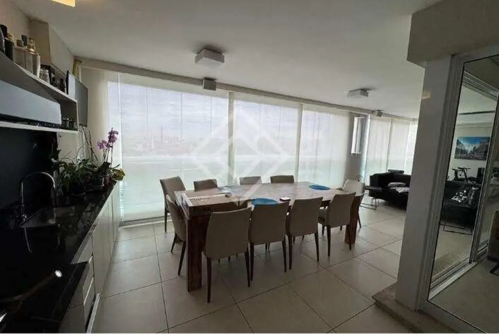 Foto 6 de Apartamento com 4 quartos para alugar, 241m2 em Água Branca, São Paulo - SP