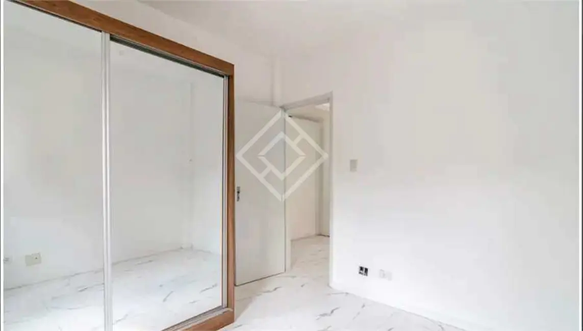 Apartamento com 2 quartos à venda, 51m2 em Pinheiros, São Paulo - SP - imagem 3 Foto 3 de Apartamento com 2 quartos à venda, 51m2 em Pinheiros, São Paulo - SP