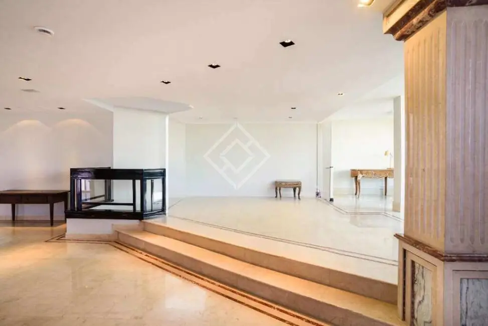 Foto 3 de Cobertura com 4 quartos para alugar, 596m2 em Pacaembu, São Paulo - SP