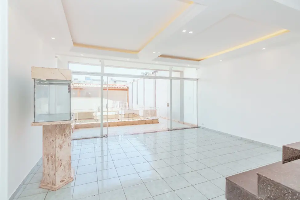 Foto 9 de Casa com 5 quartos à venda, 305m2 em Vila Lúcia, São Paulo - SP