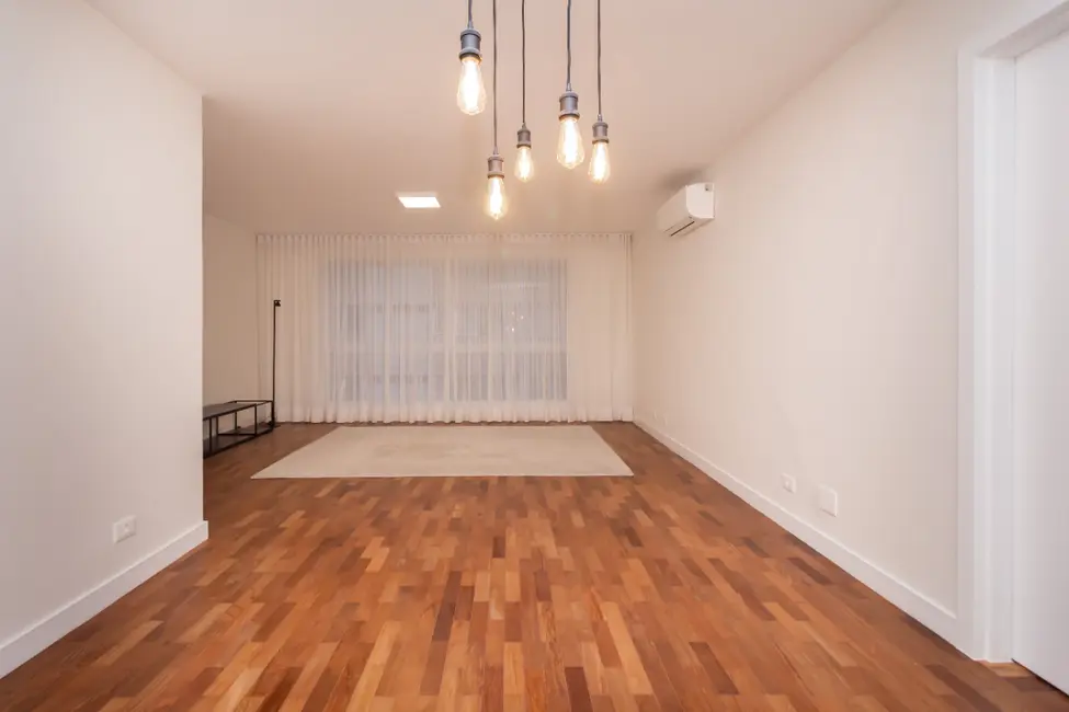 Foto 6 de Apartamento com 3 quartos à venda, 169m2 em Itaim Bibi, São Paulo - SP