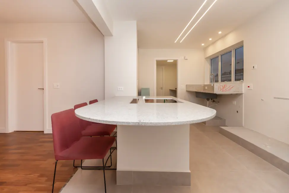 Foto 9 de Apartamento com 3 quartos à venda, 169m2 em Itaim Bibi, São Paulo - SP