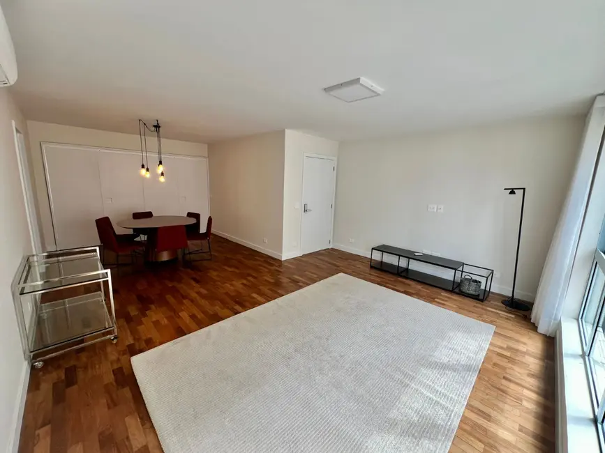 Foto 2 de Apartamento com 3 quartos à venda, 169m2 em Itaim Bibi, São Paulo - SP