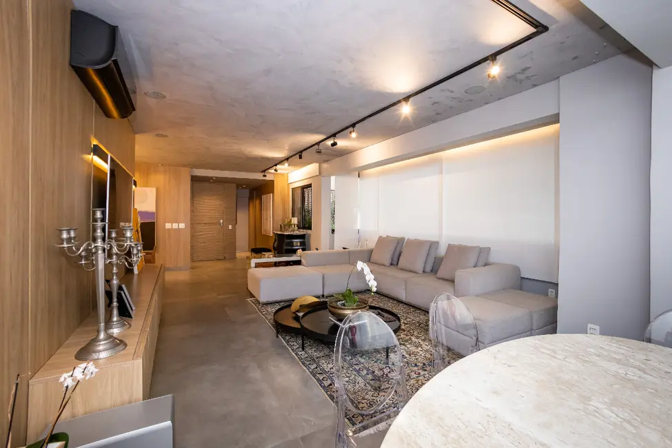 Foto 8 de Apartamento com 4 quartos à venda, 209m2 em Itaim Bibi, São Paulo - SP