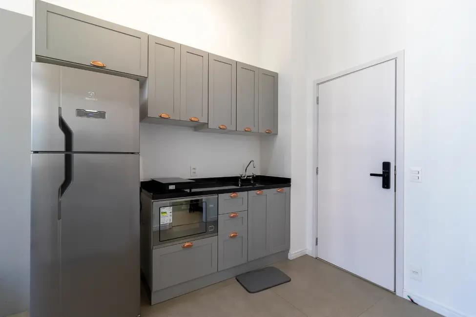 Apartamento com 1 quarto à venda, 34m2 em Moema, São Paulo - SP - imagem 2 Foto 2 de Apartamento com 1 quarto à venda, 34m2 em Moema, São Paulo - SP