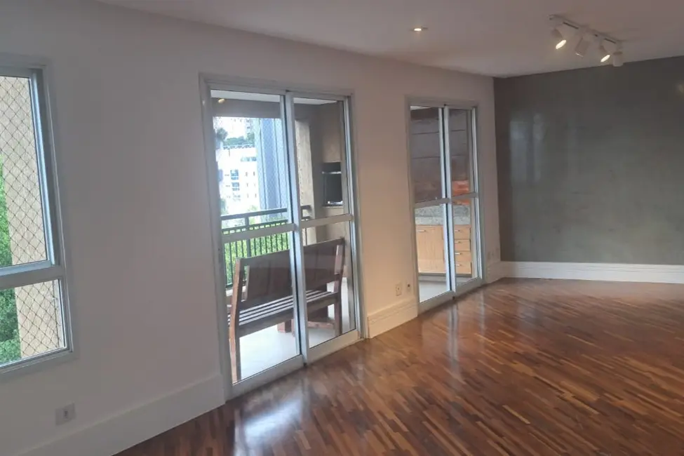 Foto 1 de Apartamento com 4 quartos para alugar, 136m2 em Vila Suzana, São Paulo - SP