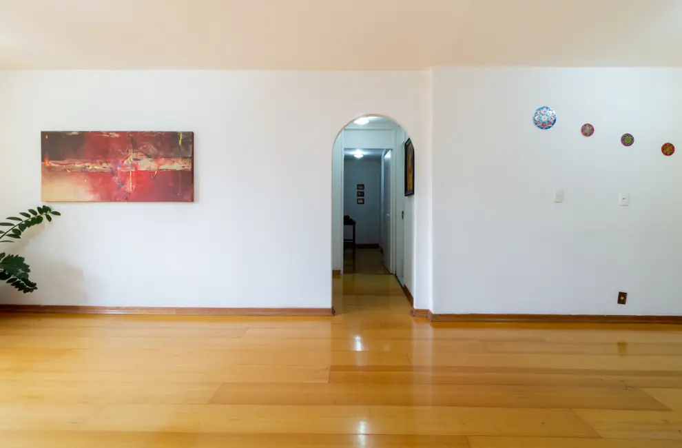 Apartamento com 3 quartos à venda em Sumaré, São Paulo - SP - imagem 5 Foto 5 de Apartamento com 3 quartos à venda em Sumaré, São Paulo - SP