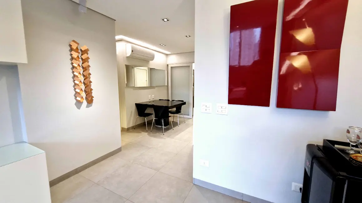 Foto 8 de Apartamento com 3 quartos à venda, 130m2 em Itaim Bibi, São Paulo - SP