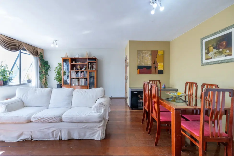 Foto 3 de Apartamento com 3 quartos à venda, 132m2 em Real Parque, São Paulo - SP