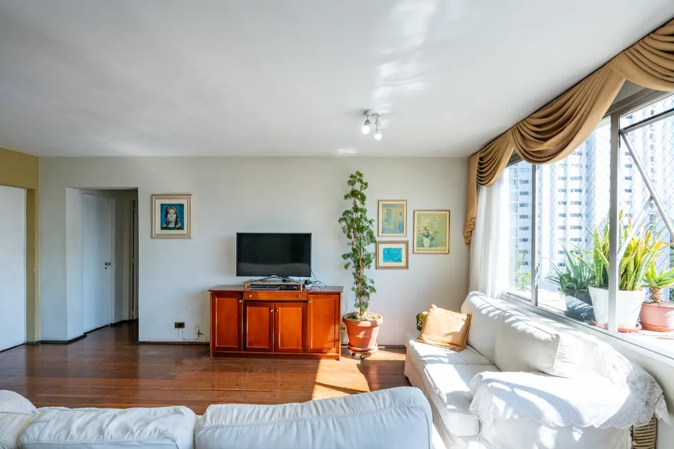 Foto 6 de Apartamento com 3 quartos à venda, 132m2 em Real Parque, São Paulo - SP