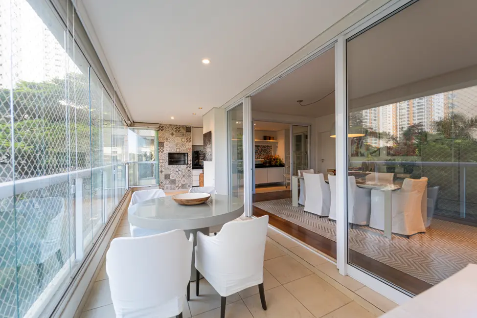 Foto 8 de Apartamento com 3 quartos à venda, 233m2 em Campo Belo, São Paulo - SP