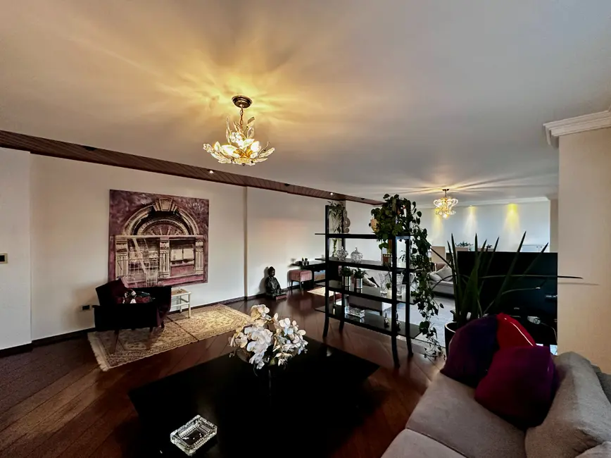 Foto 3 de Apartamento com 4 quartos à venda, 274m2 em Vila Alexandria, São Paulo - SP