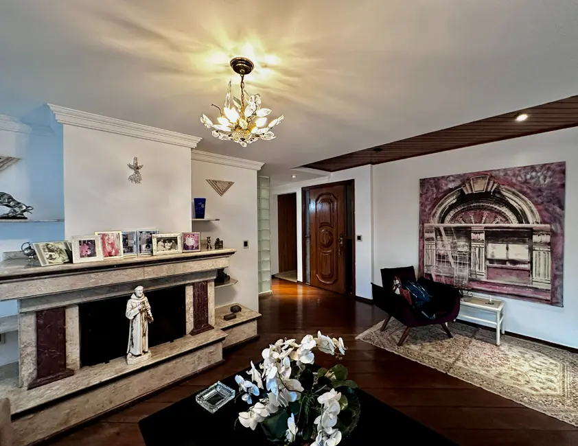 Foto 6 de Apartamento com 4 quartos à venda, 274m2 em Vila Alexandria, São Paulo - SP