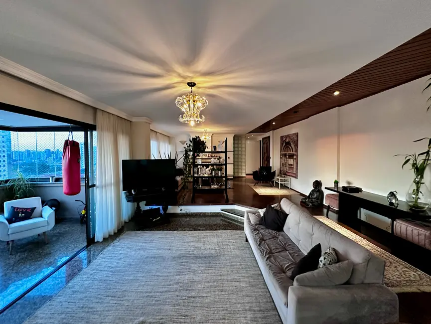 Foto 8 de Apartamento com 4 quartos à venda, 274m2 em Vila Alexandria, São Paulo - SP