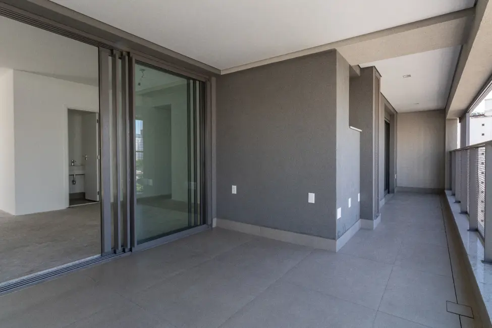 Foto 3 de Apartamento com 3 quartos à venda, 160m2 em Vila Nova Conceição, São Paulo - SP