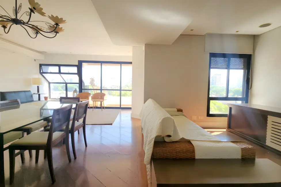 Apartamento com 3 quartos para alugar, 138m2 em Cidade Monções, São Paulo - SP - imagem 2 Foto 2 de Apartamento com 3 quartos para alugar, 138m2 em Cidade Monções, São Paulo - SP