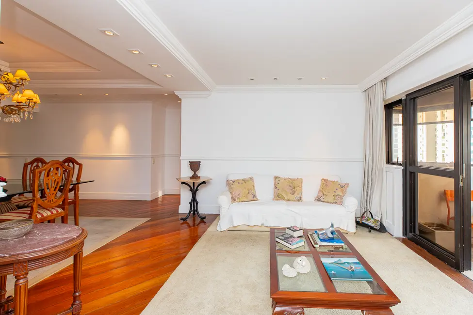 Foto 9 de Apartamento com 4 quartos para alugar, 155m2 em Moema, São Paulo - SP