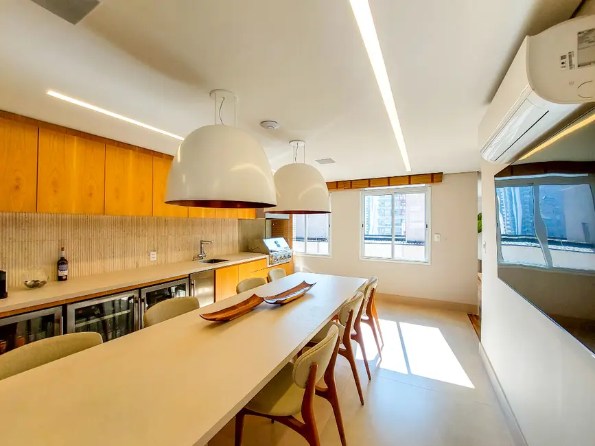 Foto 9 de Apartamento com 3 quartos à venda, 271m2 em Jardim América, São Paulo - SP