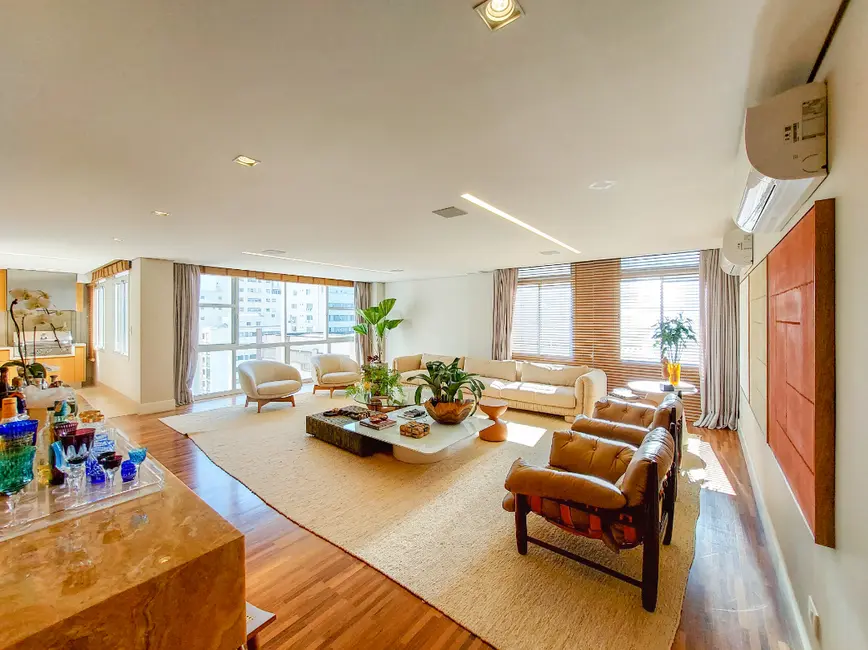 Foto 3 de Apartamento com 3 quartos à venda, 271m2 em Jardim América, São Paulo - SP