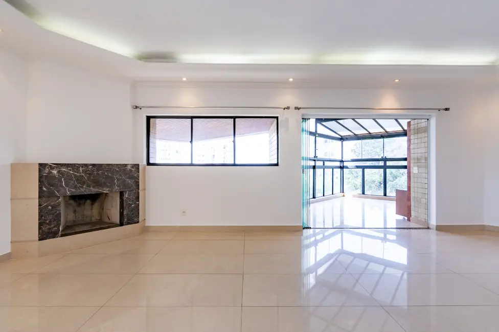 Foto 3 de Apartamento com 4 quartos à venda, 272m2 em Vila Suzana, São Paulo - SP