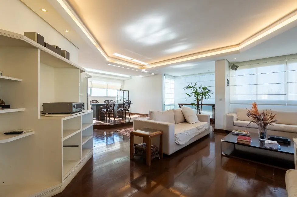 Foto 2 de Apartamento com 4 quartos à venda, 198m2 em Vila Suzana, São Paulo - SP