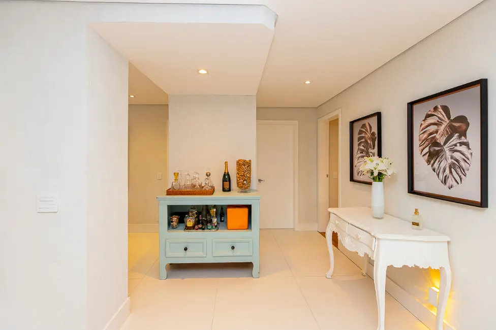 Foto 5 de Apartamento com 4 quartos à venda, 197m2 em Itaim Bibi, São Paulo - SP