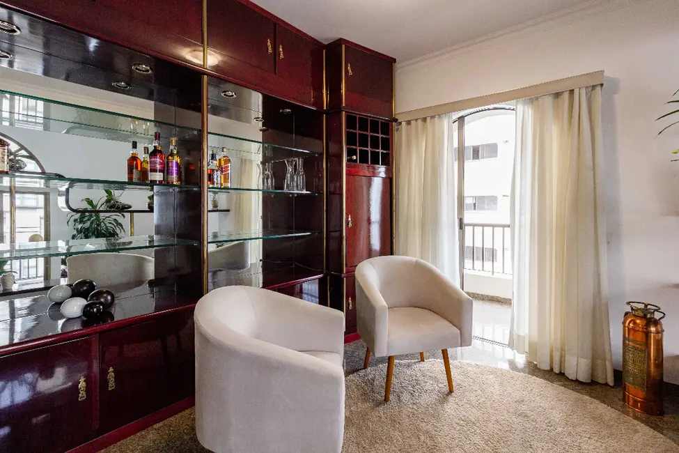 Foto 3 de Apartamento com 3 quartos à venda, 217m2 em Indianópolis, São Paulo - SP