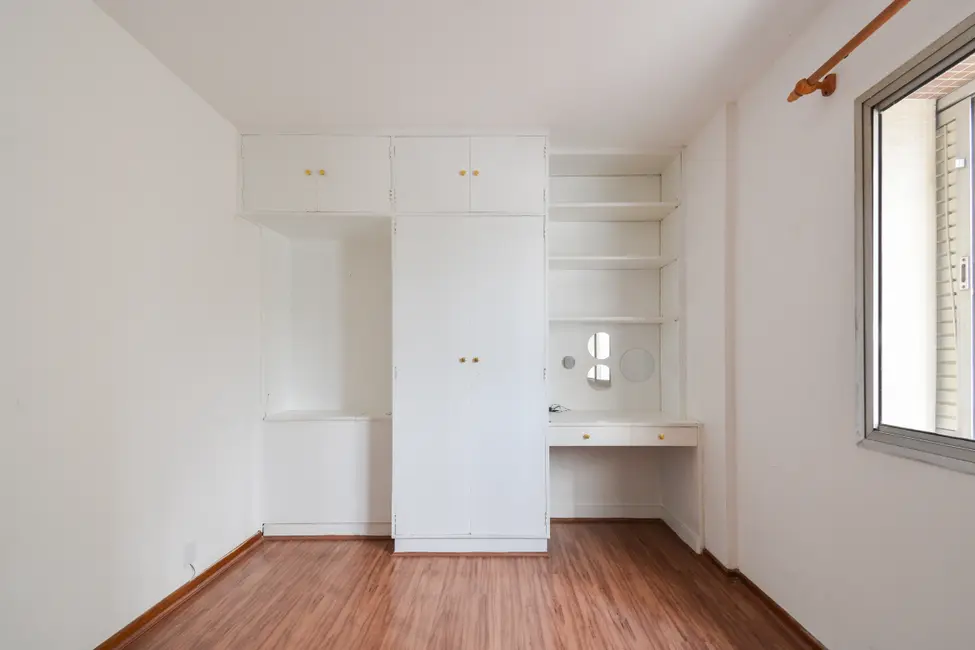 Apartamento com 3 quartos à venda, 139m2 em Higienópolis, São Paulo - SP - imagem 9 Foto 9 de Apartamento com 3 quartos à venda, 139m2 em Higienópolis, São Paulo - SP