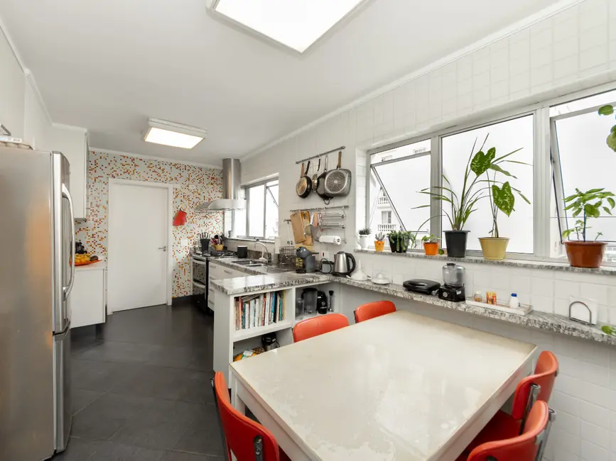 Apartamento com 3 quartos à venda, 169m2 em Itaim Bibi, São Paulo - SP - imagem 8 Foto 8 de Apartamento com 3 quartos à venda, 169m2 em Itaim Bibi, São Paulo - SP