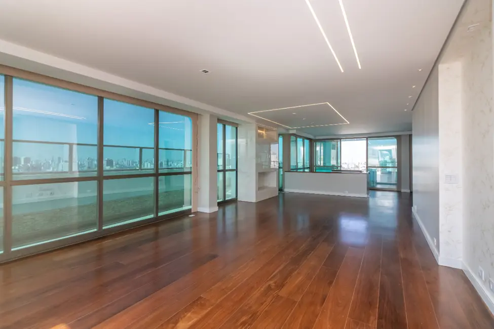 Cobertura com 4 quartos à venda, 500m2 em Aclimação, São Paulo - SP - imagem 2 Foto 2 de Cobertura com 4 quartos à venda, 500m2 em Aclimação, São Paulo - SP