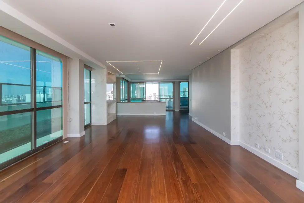 Cobertura com 4 quartos à venda, 500m2 em Aclimação, São Paulo - SP - imagem 6 Foto 6 de Cobertura com 4 quartos à venda, 500m2 em Aclimação, São Paulo - SP