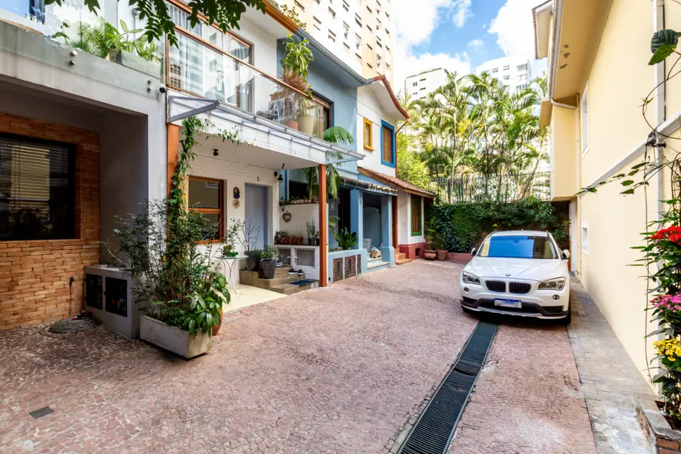 Foto 2 de Casa de Vila com 2 quartos à venda, 91m2 em Jardim Paulista, São Paulo - SP