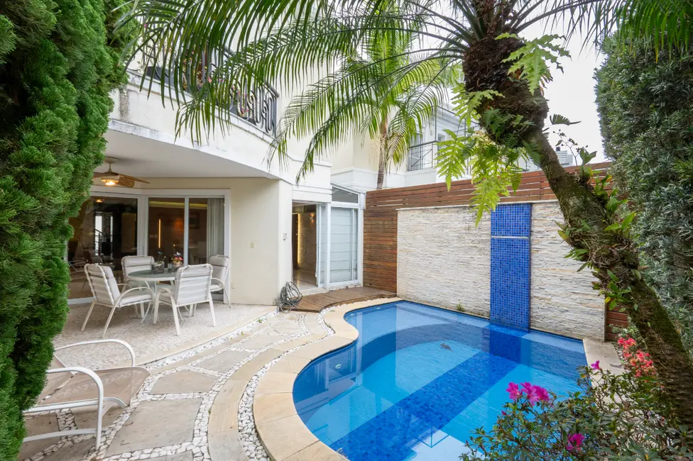 Casa de Condomínio com 4 quartos para alugar, 383m2 em Jardim Panorama, São Paulo - SP - imagem 5 Foto 5 de Casa de Condomínio com 4 quartos para alugar, 383m2 em Jardim Panorama, São Paulo - SP