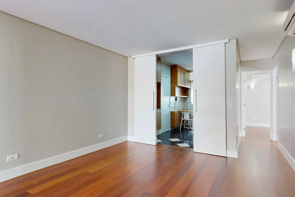 Apartamento com 3 quartos à venda, 120m2 em Itaim Bibi, São Paulo - SP - imagem 8 Foto 8 de Apartamento com 3 quartos à venda, 120m2 em Itaim Bibi, São Paulo - SP