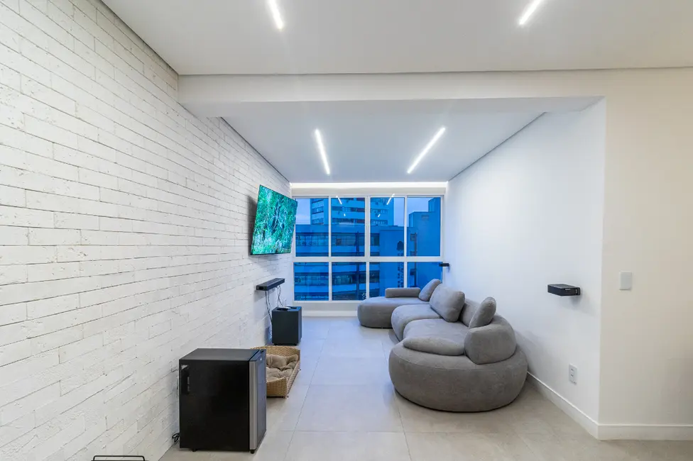 Foto 2 de Apartamento com 3 quartos à venda, 135m2 em Lapa, São Paulo - SP