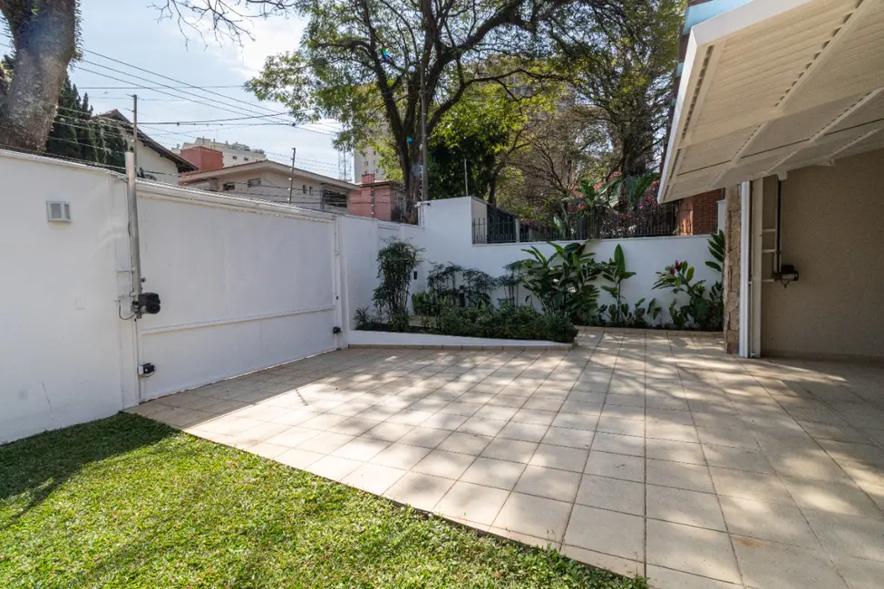 Casa com 4 quartos à venda, 294m2 em Alto de Pinheiros, São Paulo - SP - imagem 3 Foto 3 de Casa com 4 quartos à venda, 294m2 em Alto de Pinheiros, São Paulo - SP