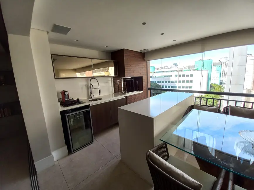 Foto 9 de Apartamento com 3 quartos à venda, 168m2 em Água Branca, São Paulo - SP