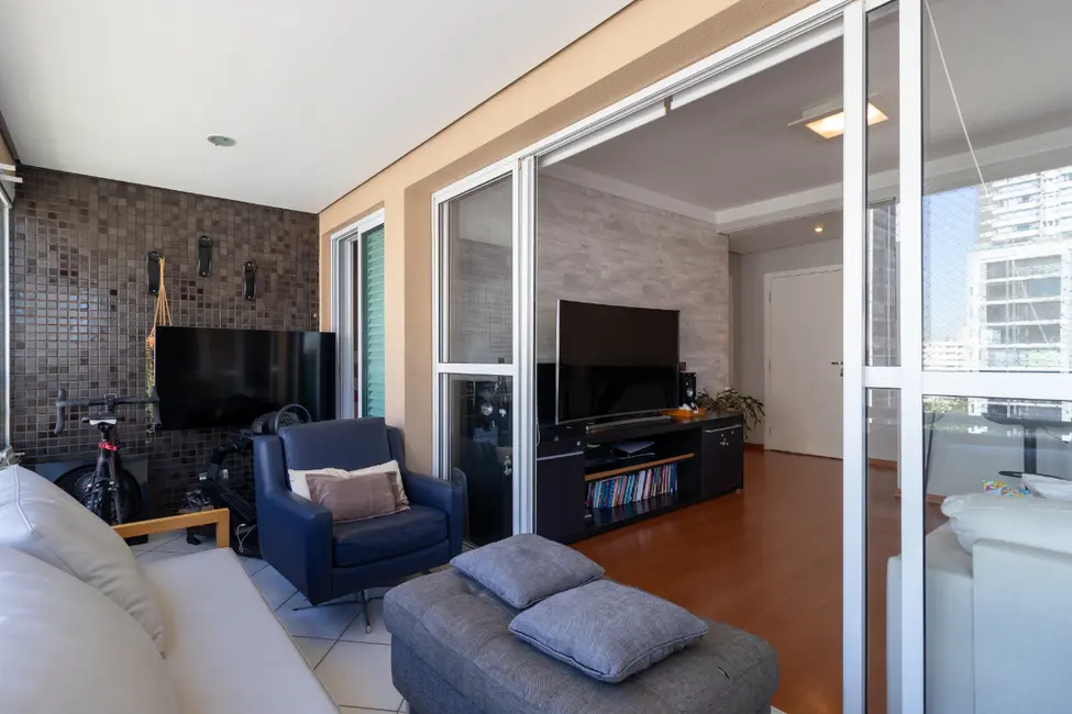 Apartamento com 3 quartos à venda, 137m2 em Vila Olímpia, São Paulo - SP - imagem 2 Foto 2 de Apartamento com 3 quartos à venda, 137m2 em Vila Olímpia, São Paulo - SP