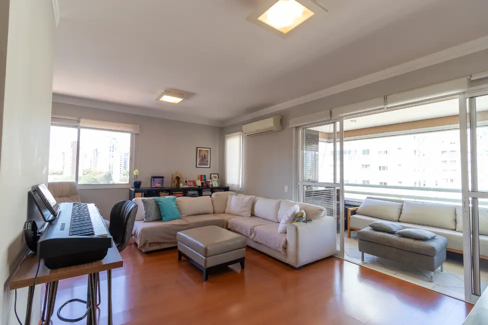 Apartamento com 3 quartos à venda, 137m2 em Vila Olímpia, São Paulo - SP - imagem 3 Foto 3 de Apartamento com 3 quartos à venda, 137m2 em Vila Olímpia, São Paulo - SP