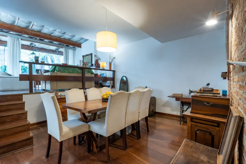 Foto 8 de Casa de Condomínio com 3 quartos à venda, 240m2 em Jardim Leonor, São Paulo - SP