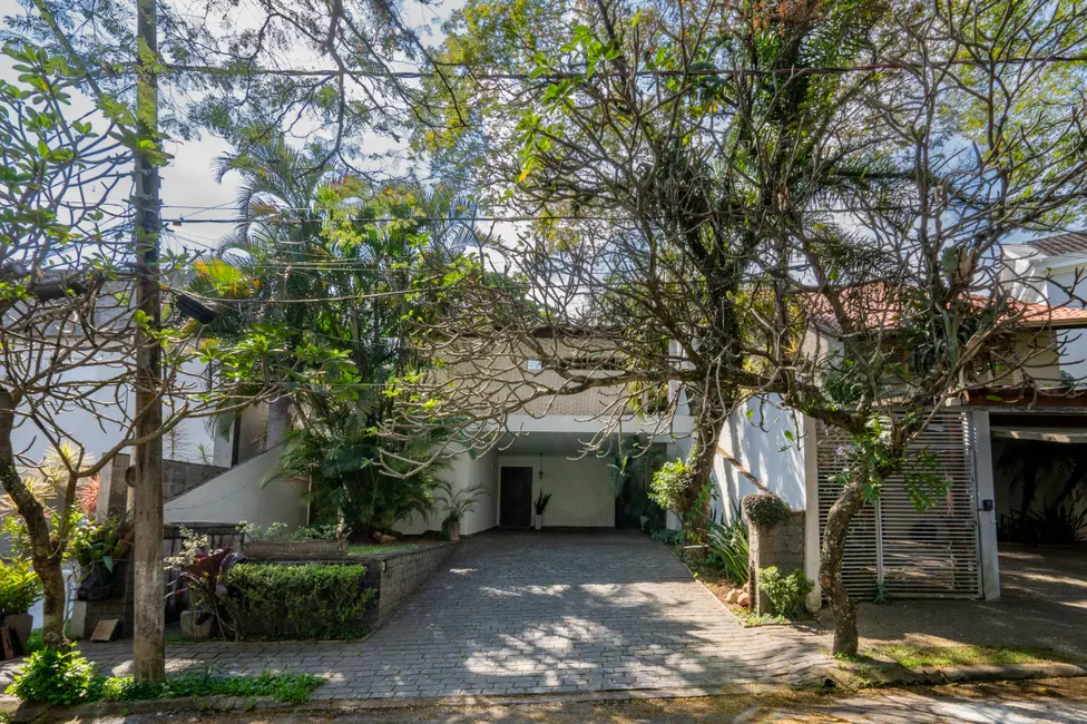 Foto 1 de Casa de Condomínio com 3 quartos à venda, 240m2 em Jardim Leonor, São Paulo - SP