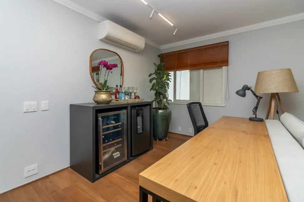 Foto 5 de Apartamento com 2 quartos à venda, 113m2 em Moema, São Paulo - SP