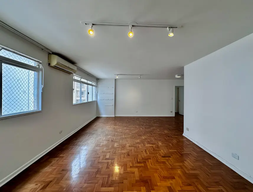 Foto 6 de Apartamento com 3 quartos para alugar, 155m2 em Itaim Bibi, São Paulo - SP