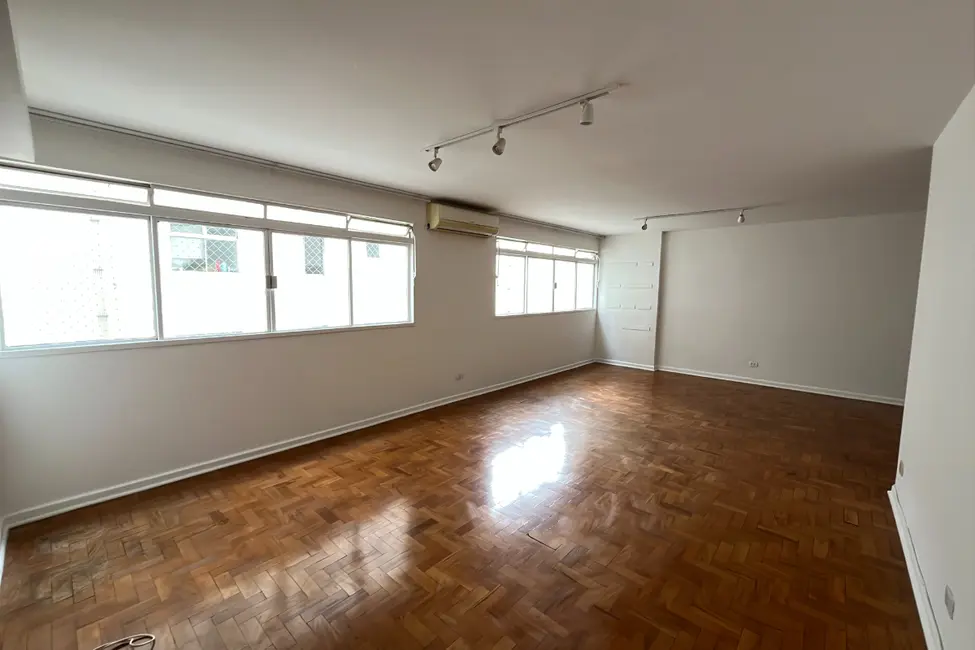 Foto 1 de Apartamento com 3 quartos para alugar, 155m2 em Itaim Bibi, São Paulo - SP